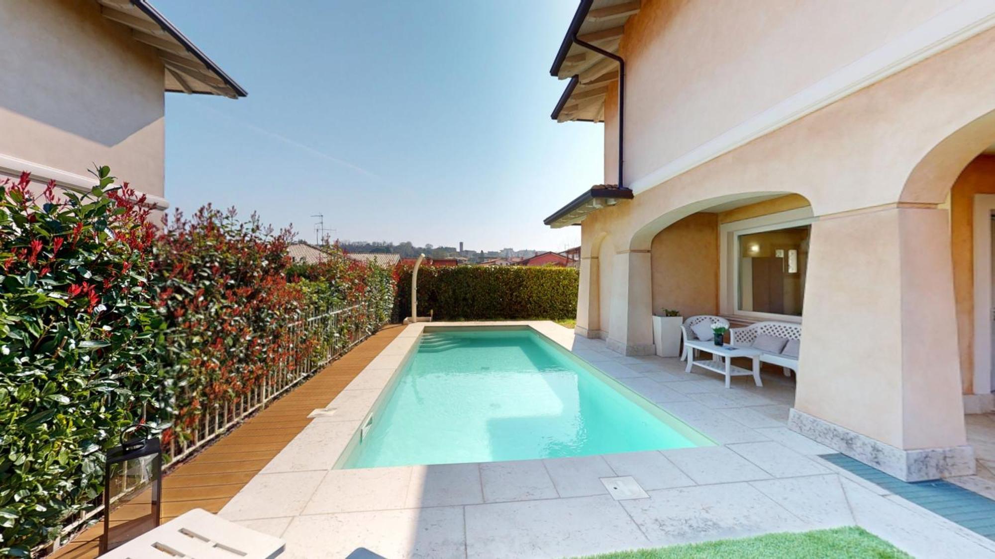 Villa Dolcevita By Bookinggardalake Manerba del Garda Bagian luar foto
