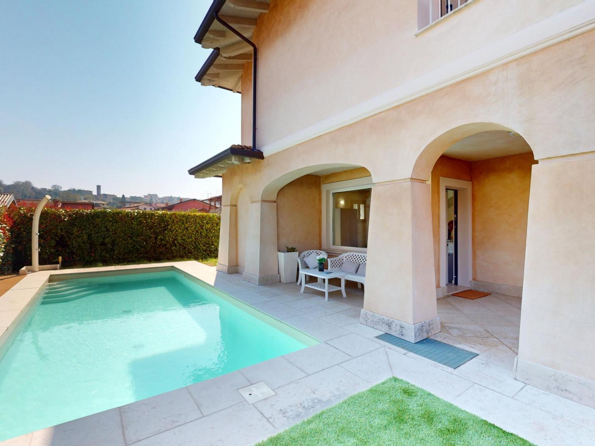Villa Dolcevita By Bookinggardalake Manerba del Garda Bagian luar foto